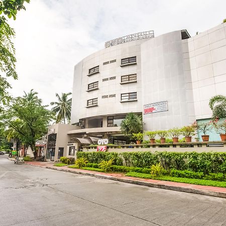 Anglo Residences Manila Quezon City Exterior photo