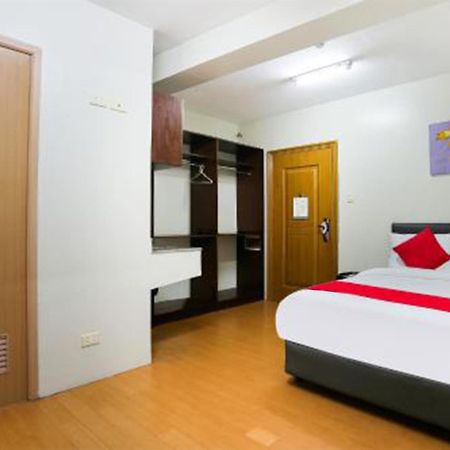 Anglo Residences Manila Quezon City Exterior photo