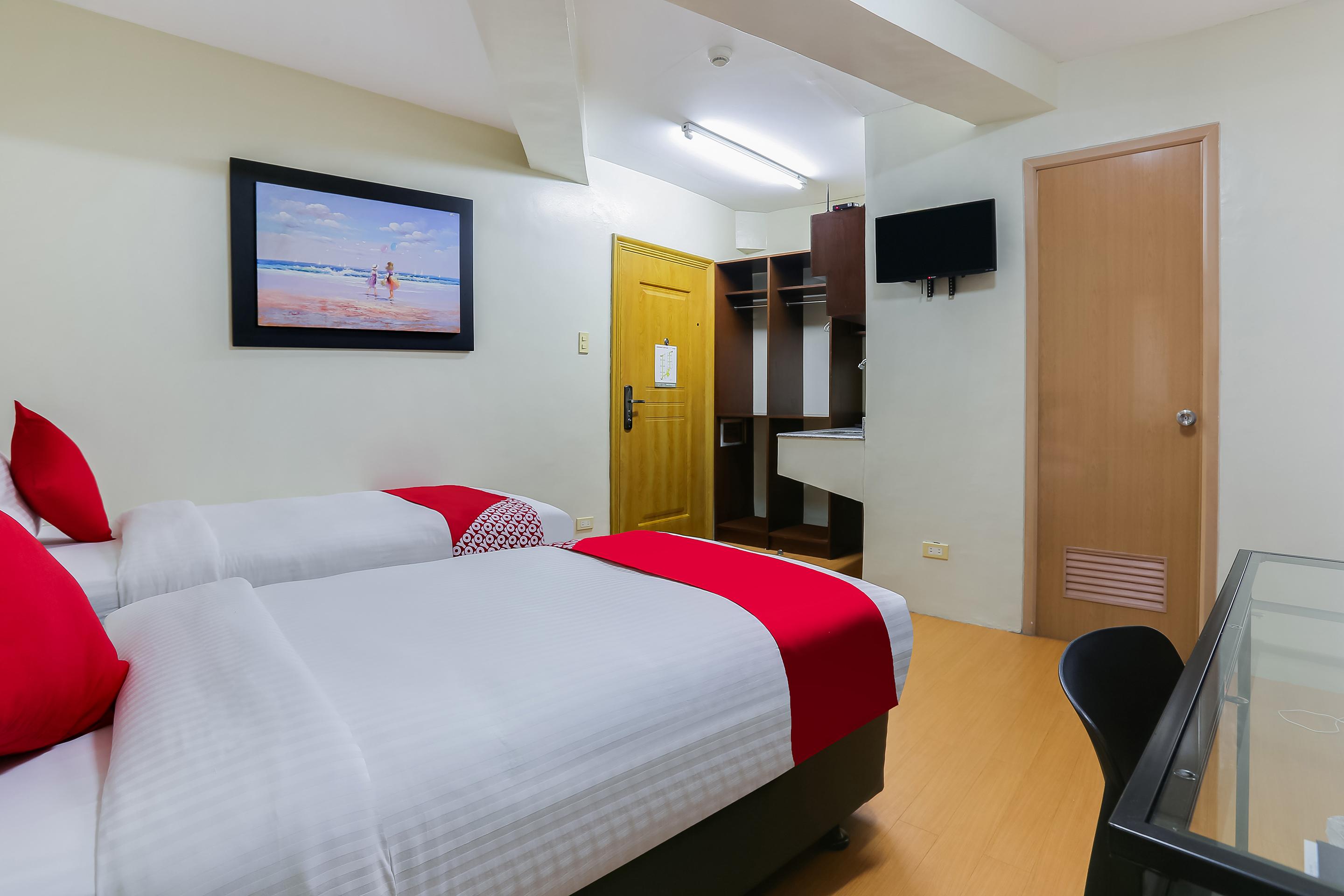 Anglo Residences Manila Quezon City Exterior photo