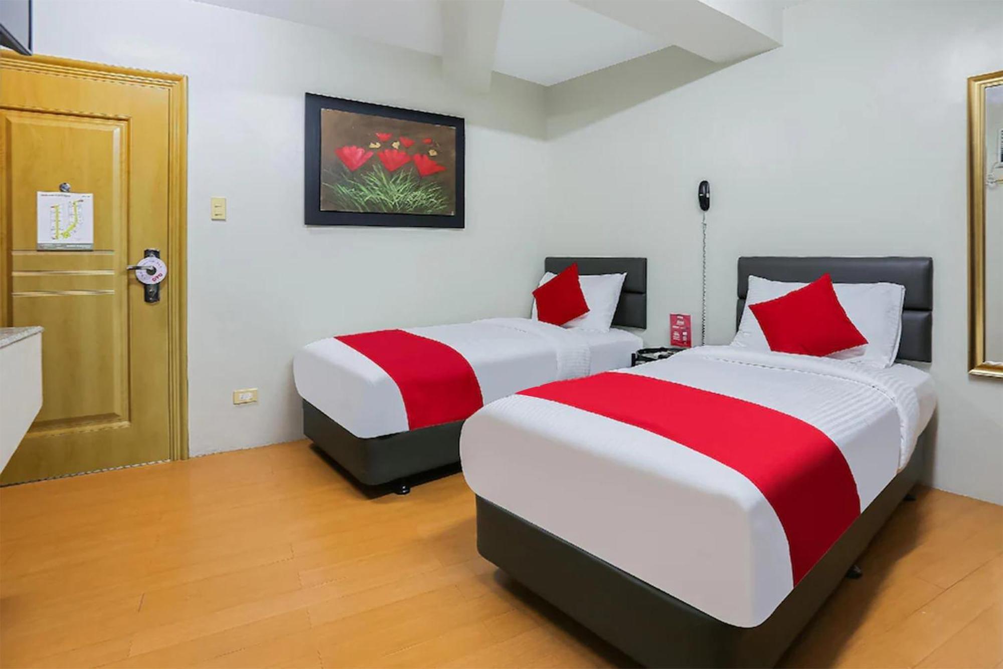 Anglo Residences Manila Quezon City Exterior photo
